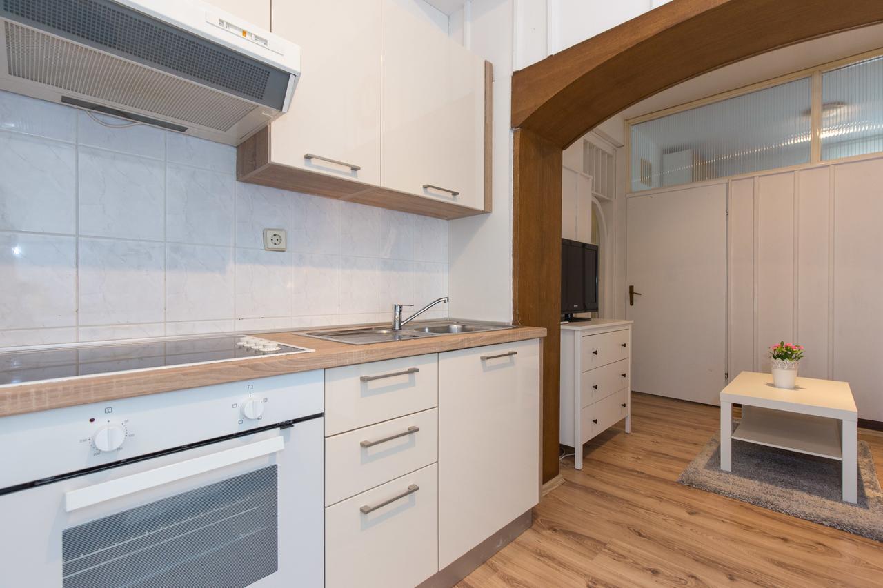 Apartments Pavic มาลินสกา ภายนอก รูปภาพ